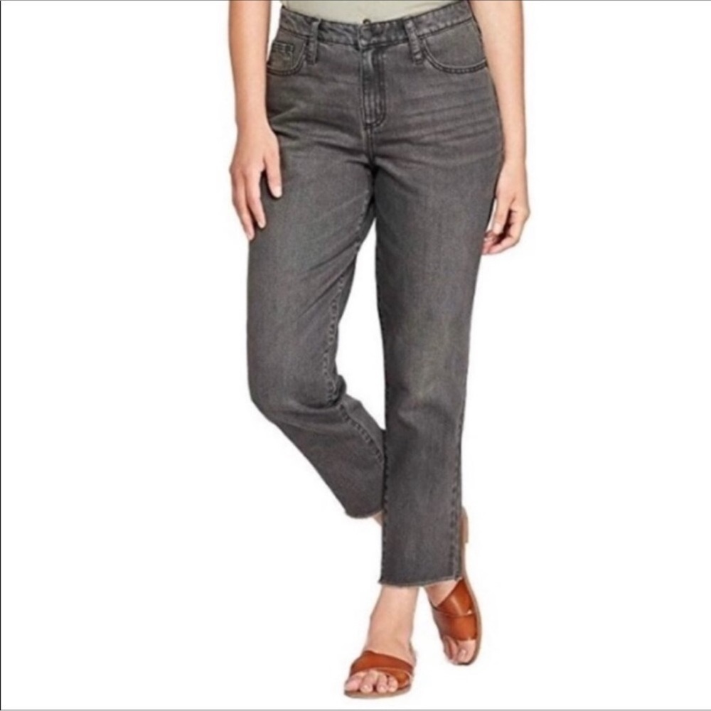 NWT Universal Thread High-Rise Straight Leg Deep Charcoal Jeans Size 6